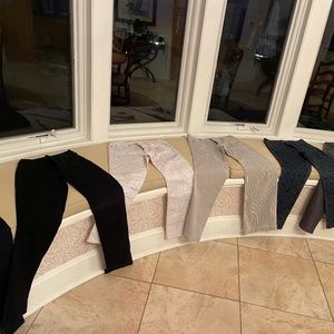 Ladies pants…mostly new or worn once!! Sizes vary 6-8…jeans are stretch…